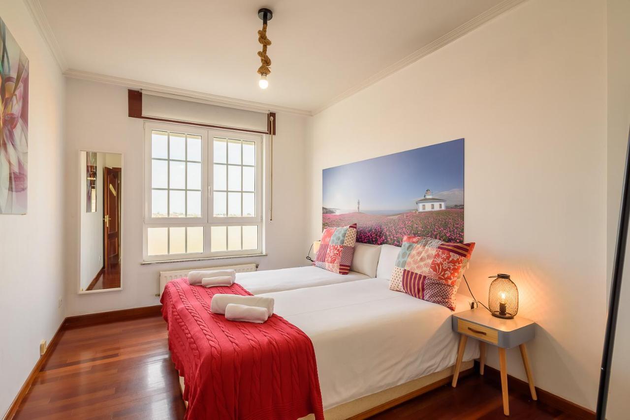 O Faro Apartments Ribadeo Kültér fotó